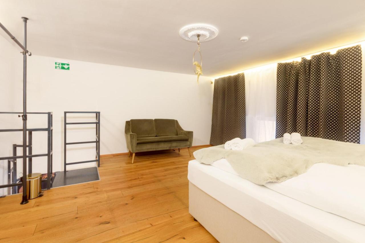 Zentral - Netflix - 2 Stoecke - Arbeitsplatz Apartment Виена Екстериор снимка